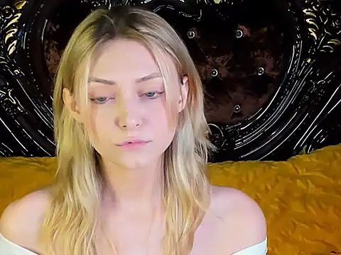 CindyFors online show from October 1, 2025, 9:32 pm