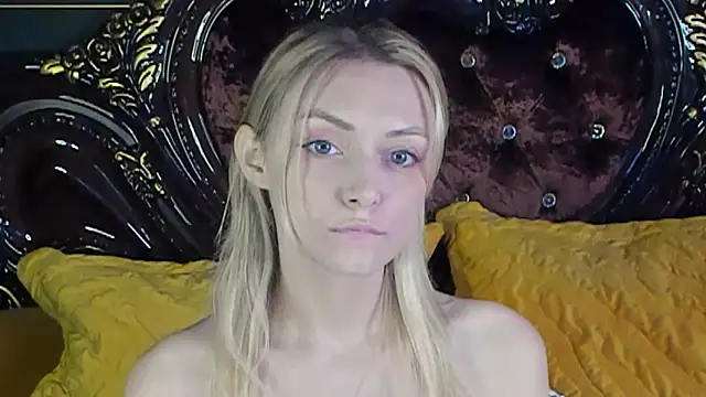 CindyFors online show from October 4, 2025, 9:02 pm