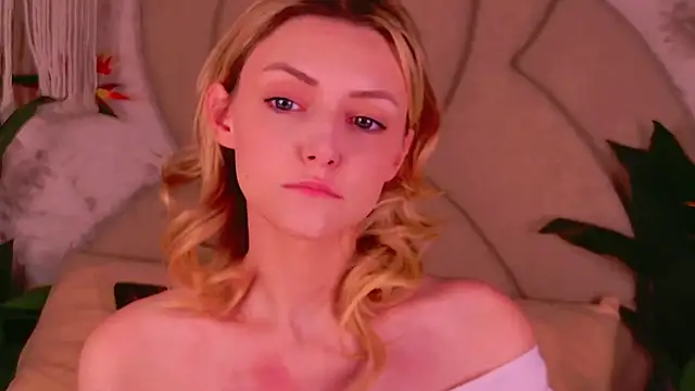 CindyFors online show from October 12, 2025, 9:25 pm