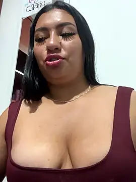 Snapshot of Issa_Santana chatting on January 13, 2026, 8:25 pm Issa Santana online show from January 13, 2026, 8:25 pm