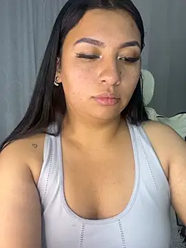 Snapshot of Issa_Santana chatting on July 18, 2026, 8:34 pm Issa Santana online show from July 18, 2026, 8:34 pm