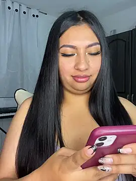 Snapshot of Issa_Santana chatting on July 27, 2026, 10:50 pm Issa Santana online show from July 27, 2026, 10:50 pm