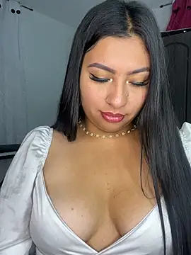 Snapshot of Issa_Santana chatting on July 28, 2026, 9:25 pm Issa Santana online show from July 28, 2026, 9:25 pm