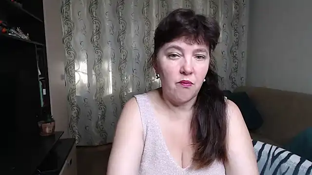 Illusionq online show from September 12, 2025, 5:29 am