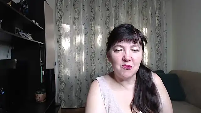 Illusionq online show from September 19, 2025, 5:20 am