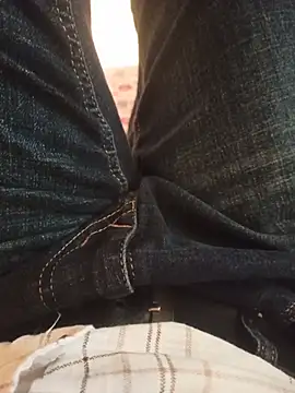 silvaa89 online show from November 21, 2025, 3:38 am