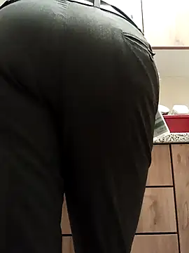 PROMYLOVE online show from February 12, 2026, 4:51 am