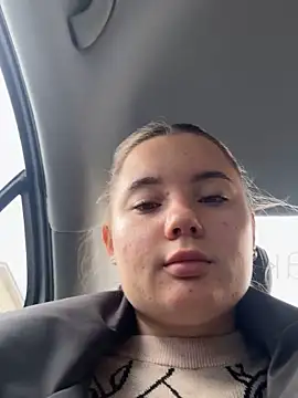 StephanieMur online show from October 2, 2025, 3:57 am