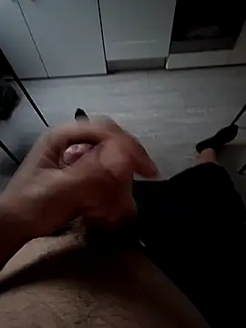 lollipop882 online show from September 26, 2025, 3:38 pm