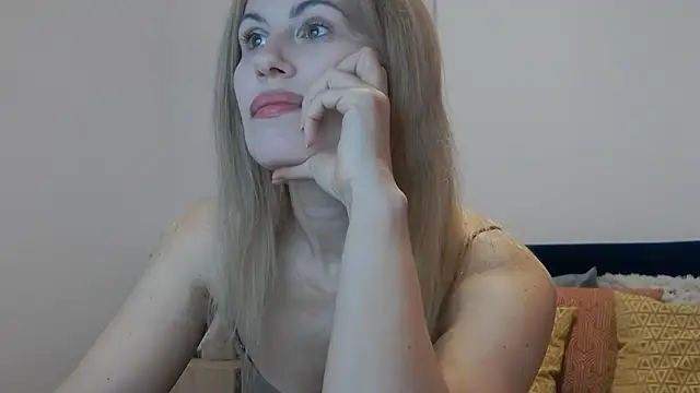 Snapshot of Lika_Soul chatting on May 4, 2026, 4:03 pm Lika Soul online show from May 4, 2026, 4:03 pm
