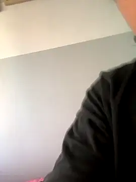 Snapshot of LupeLok chatting on September 26, 2025, 2:21 pm LupeLok online show from September 26, 2025, 2:21 pm