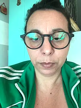 Snapshot of LupeLok chatting on October 9, 2025, 5:11 pm LupeLok online show from October 9, 2025, 5:11 pm