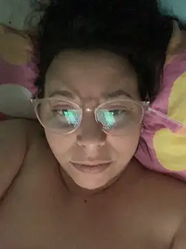 Snapshot of LupeLok chatting on October 12, 2025, 1:43 pm LupeLok online show from October 12, 2025, 1:43 pm