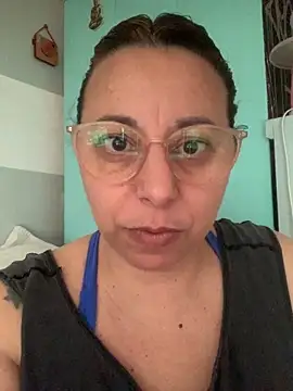 Snapshot of LupeLok chatting on October 22, 2025, 4:40 pm LupeLok online show from October 22, 2025, 4:40 pm