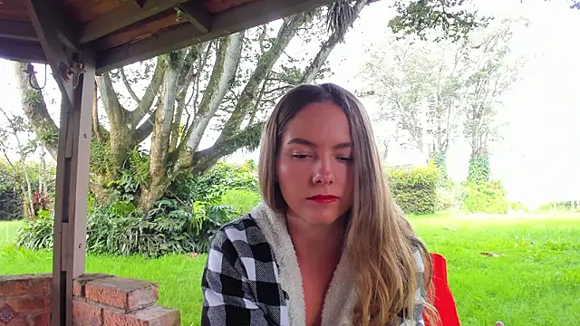 Angiehuston1 online show from February 27, 2026, 2:06 pm