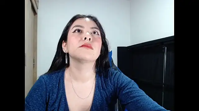 EloiseJun online show from July 11, 2026, 4:59 am