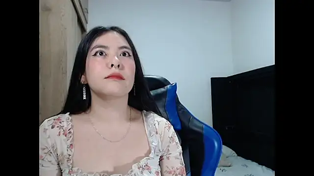 EloiseJun online show from July 19, 2026, 11:19 pm