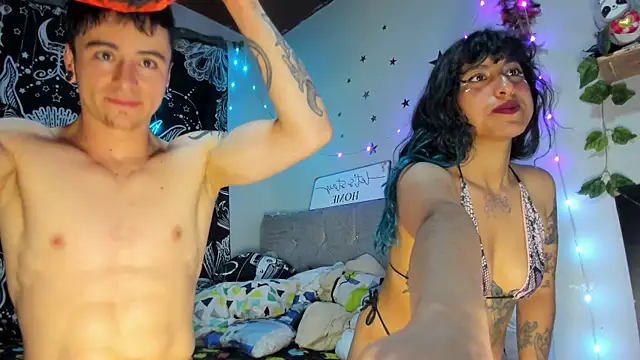 puepleholly online show from November 3, 2025, 1:19 am