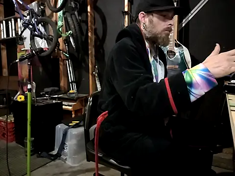 thejuicybacon online show from September 26, 2025, 5:55 am