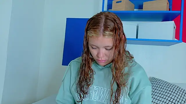 BelaMiller  online show from September 16, 2025, 11:33 am