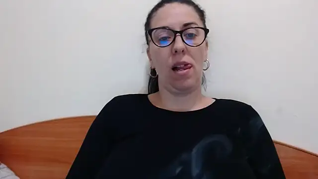 jollene online show from May 30, 2026, 12:02 pm