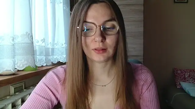 LooveELLYx online show from December 15, 2025, 7:23 am