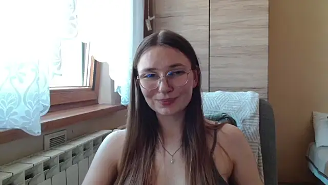 Snapshot of LooveELLYx chatting on June 27, 2026, 12:22 pm LooveELLYx online show from June 27, 2026, 12:22 pm