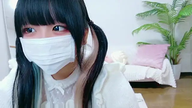 Snapshot of Nyan_love_ch chatting on December 19, 2025, 11:28 am Nyan love ch online show from December 19, 2025, 11:28 am