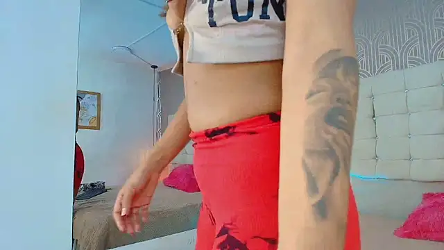 LexieBloom online show from April 24, 2026, 3:53 am