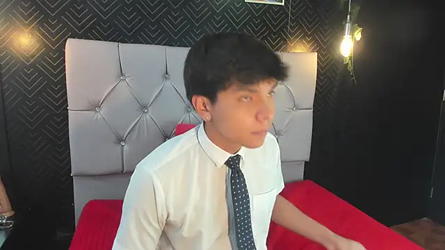 Thiago Kozak online show from November 8, 2025, 12:38 pm