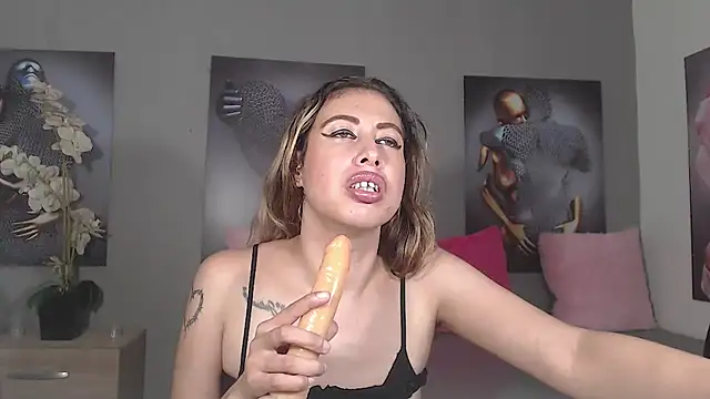 Snapshot of AntonellaBlanc chatting on June 9, 2026, 4:46 am AntonellaBlanc online show from June 9, 2026, 4:46 am