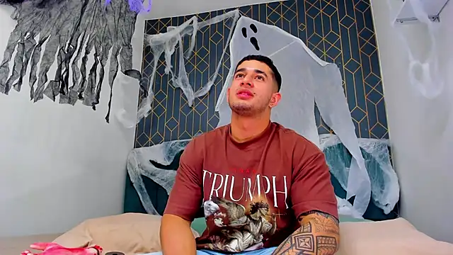 king falconer online show from October 11, 2025, 11:36 pm