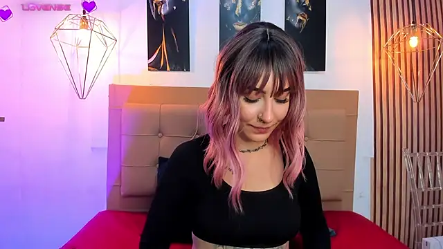 Snapshot of alesziarose chatting on September 8, 2025, 8:08 pm alesziarose online show from September 8, 2025, 8:08 pm