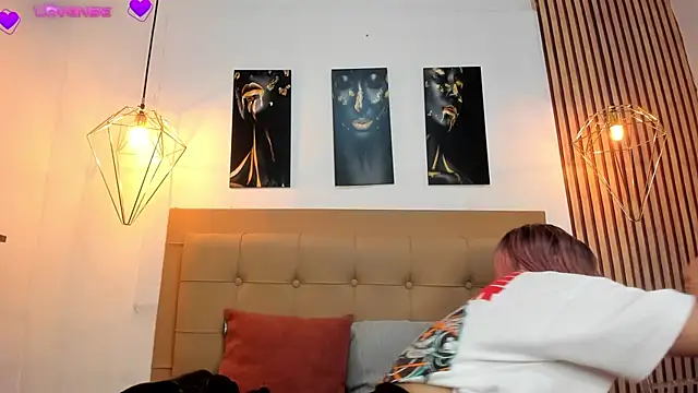 Snapshot of alesziarose chatting on October 5, 2025, 7:23 pm alesziarose online show from October 5, 2025, 7:23 pm