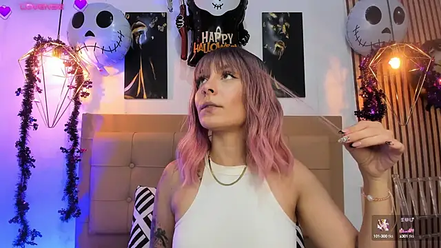 Snapshot of alesziarose chatting on October 13, 2025, 7:25 pm alesziarose online show from October 13, 2025, 7:25 pm