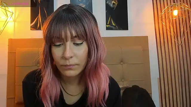 Snapshot of alesziarose chatting on November 15, 2025, 7:54 pm alesziarose online show from November 15, 2025, 7:54 pm