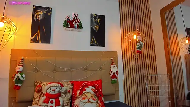 Snapshot of alesziarose chatting on December 2, 2025, 8:26 pm alesziarose online show from December 2, 2025, 8:26 pm