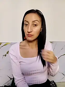 Oriana111 online show from May 11, 2026, 3:45 am