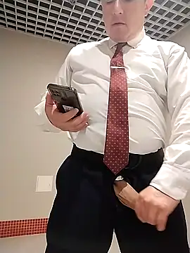 BigCristh79 online show from February 5, 2026, 7:57 am