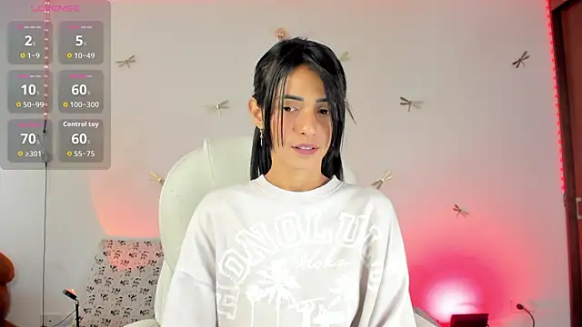 princessluna 19 online show from October 11, 2025, 8:51 pm