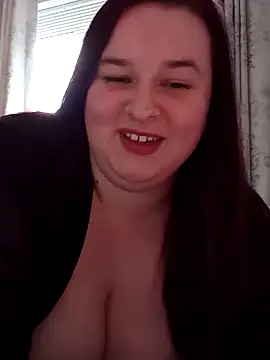 Curvaceouscarla online show from November 4, 2025, 2:49 pm