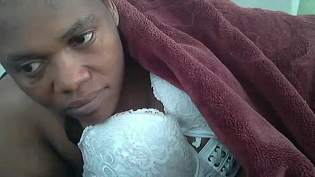 sexythae32 online show from September 19, 2025, 4:03 am