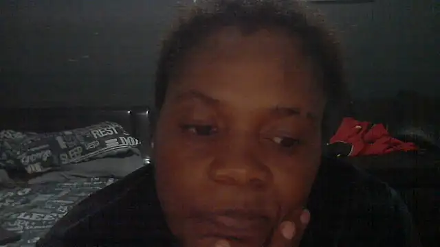 sexythae32 online show from November 14, 2025, 6:39 pm