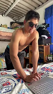 RobinLenoxx online show from March 22, 2026, 8:34 pm