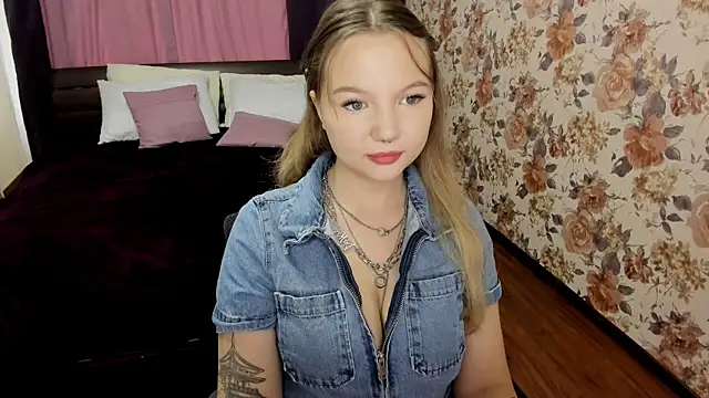 MariaRobinsone online show from September 29, 2025, 5:12 am