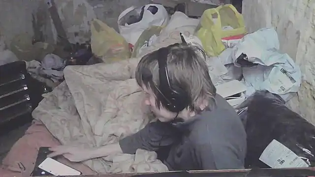 makarov1993 online show from April 7, 2026, 8:09 pm