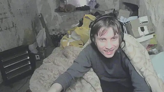 makarov1993 online show from April 18, 2026, 5:28 pm