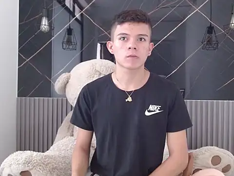 Snapshot of AndyFame1 chatting on September 28, 2025, 12:10 pm AndyFame1 online show from September 28, 2025, 12:10 pm