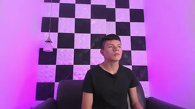 Snapshot of AndyFame1 chatting on October 6, 2025, 6:49 pm AndyFame1 online show from October 6, 2025, 6:49 pm