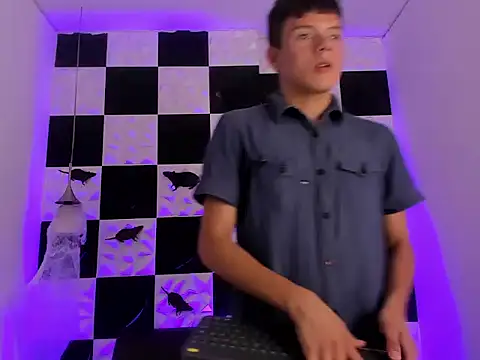 Snapshot of AndyFame1 chatting on October 15, 2025, 6:52 pm AndyFame1 online show from October 15, 2025, 6:52 pm